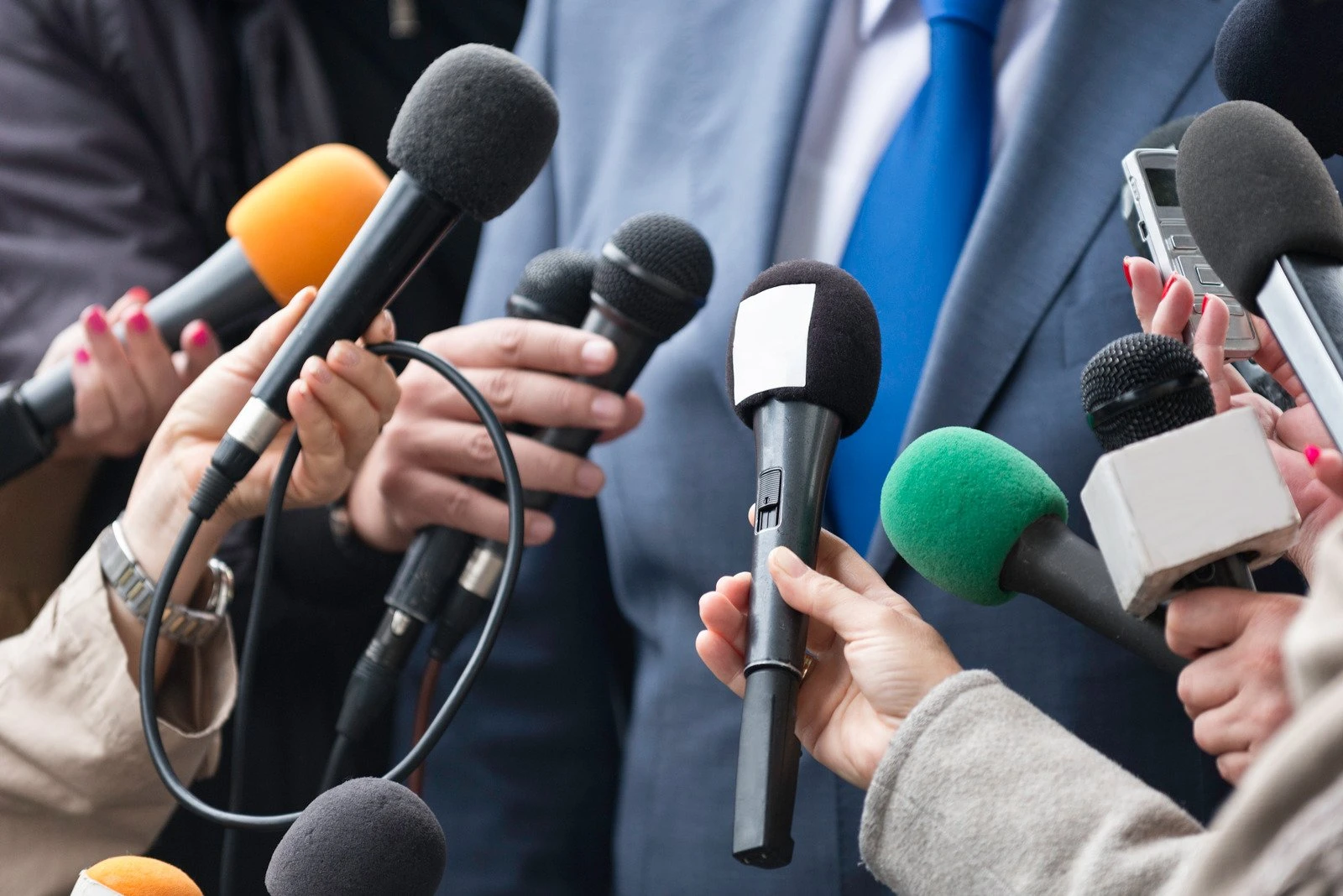 Médias & Divertissements